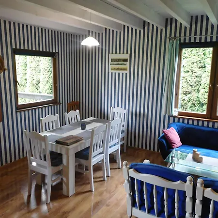 Tatil Evi Auf Einer Insel Karsibór